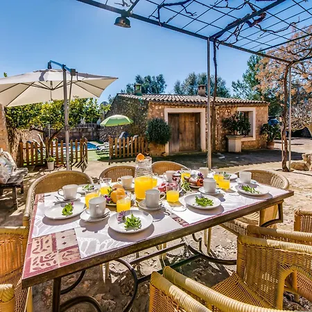 Hébergement de vacances Charming With Pool View Sencelles