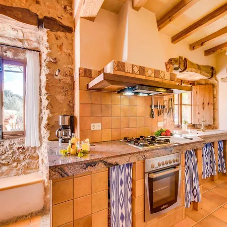 Charming With Pool View Sencelles