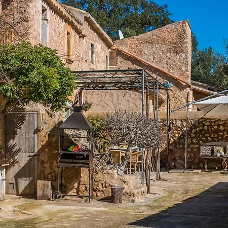 Charming With Pool View Holiday home