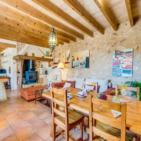 Charming With Pool View Sencelles